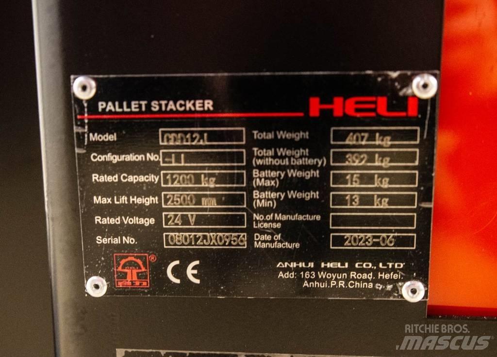 Heli CDD 12 Pedestrian stacker