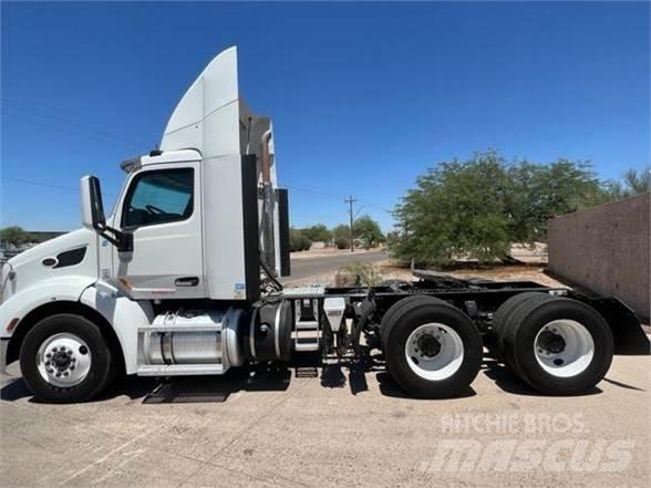 Peterbilt 579 Prime Movers