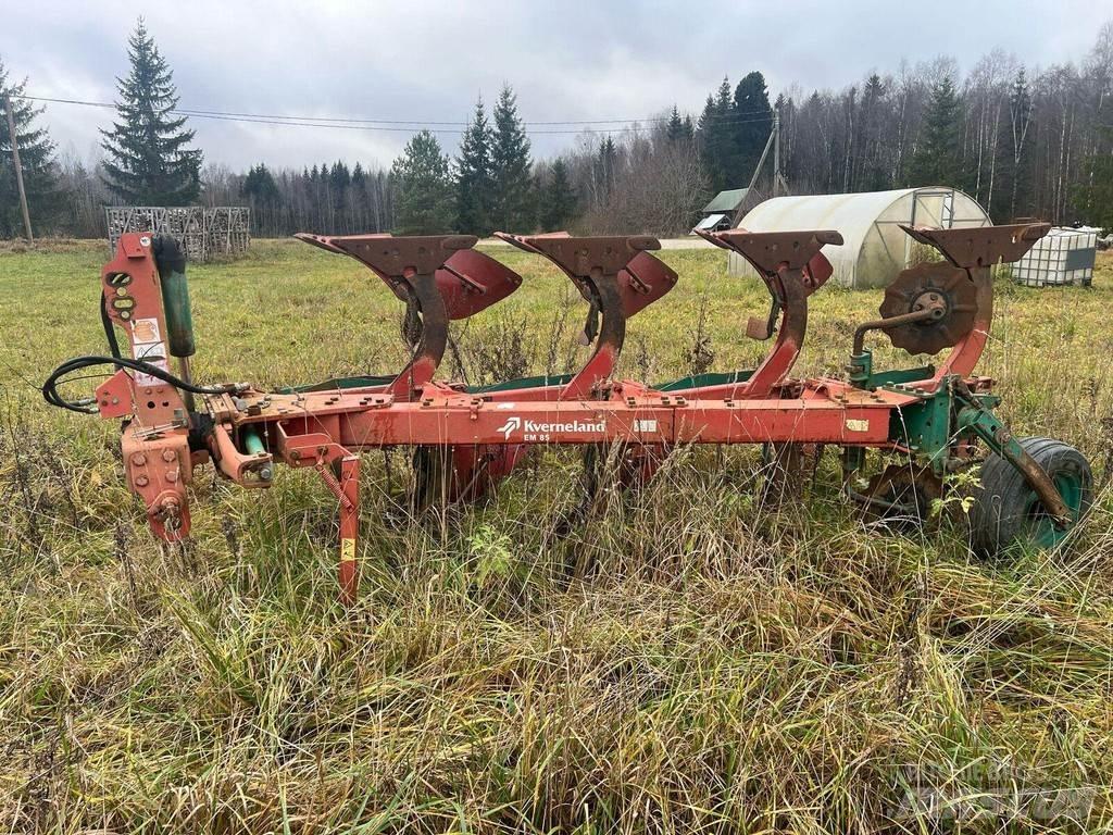 Kverneland EM 85 Plows