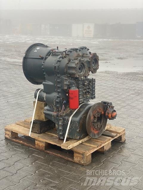 Hitachi ZF 4WG-210 Transmission