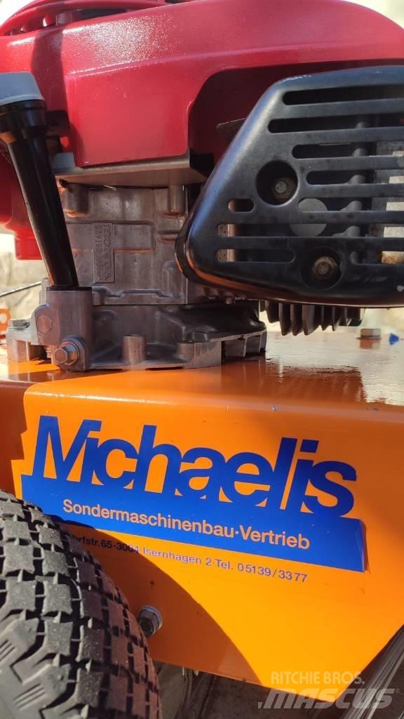 Michaelis KM 12 SV Sweepers