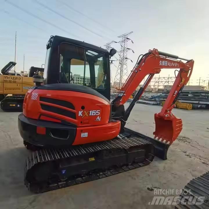 Kubota KX165 Crawler excavators
