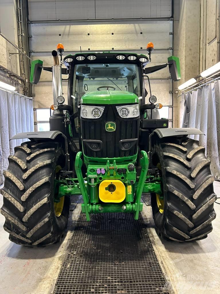 John Deere 6R 215 Tractors