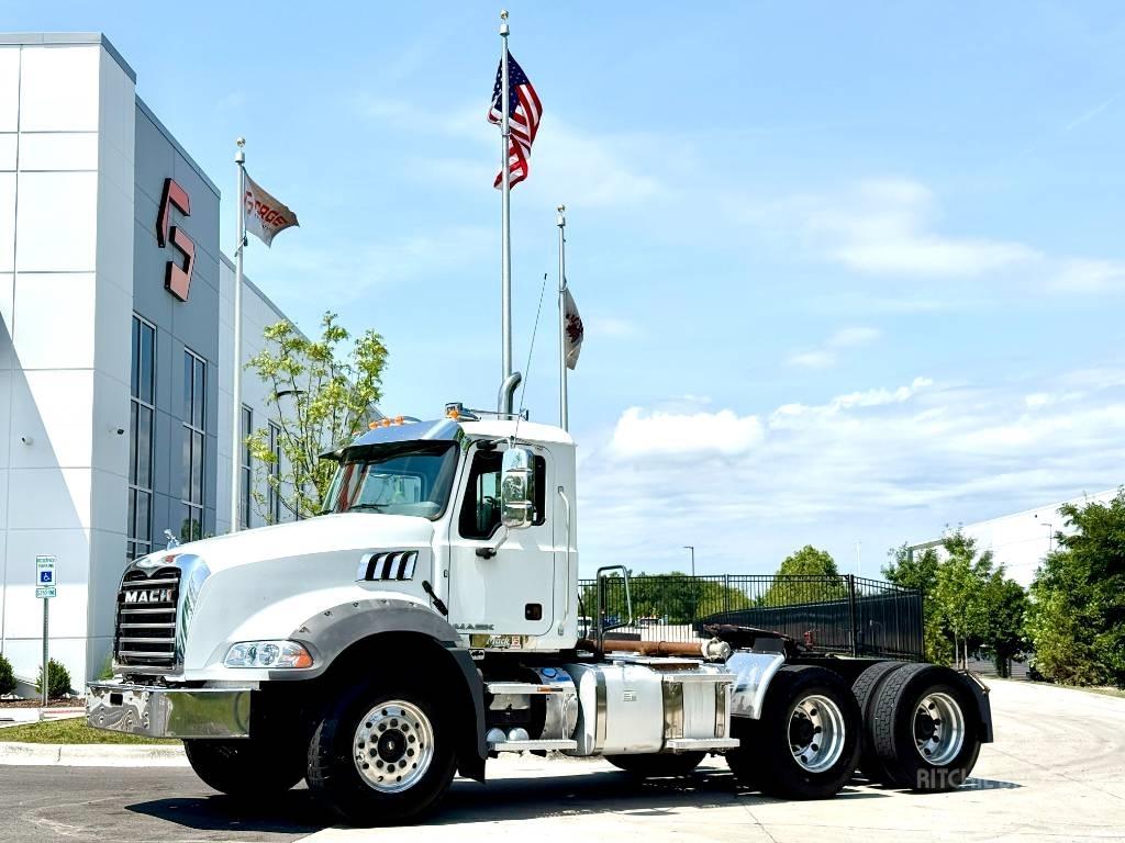 Mack GU 813 Prime Movers