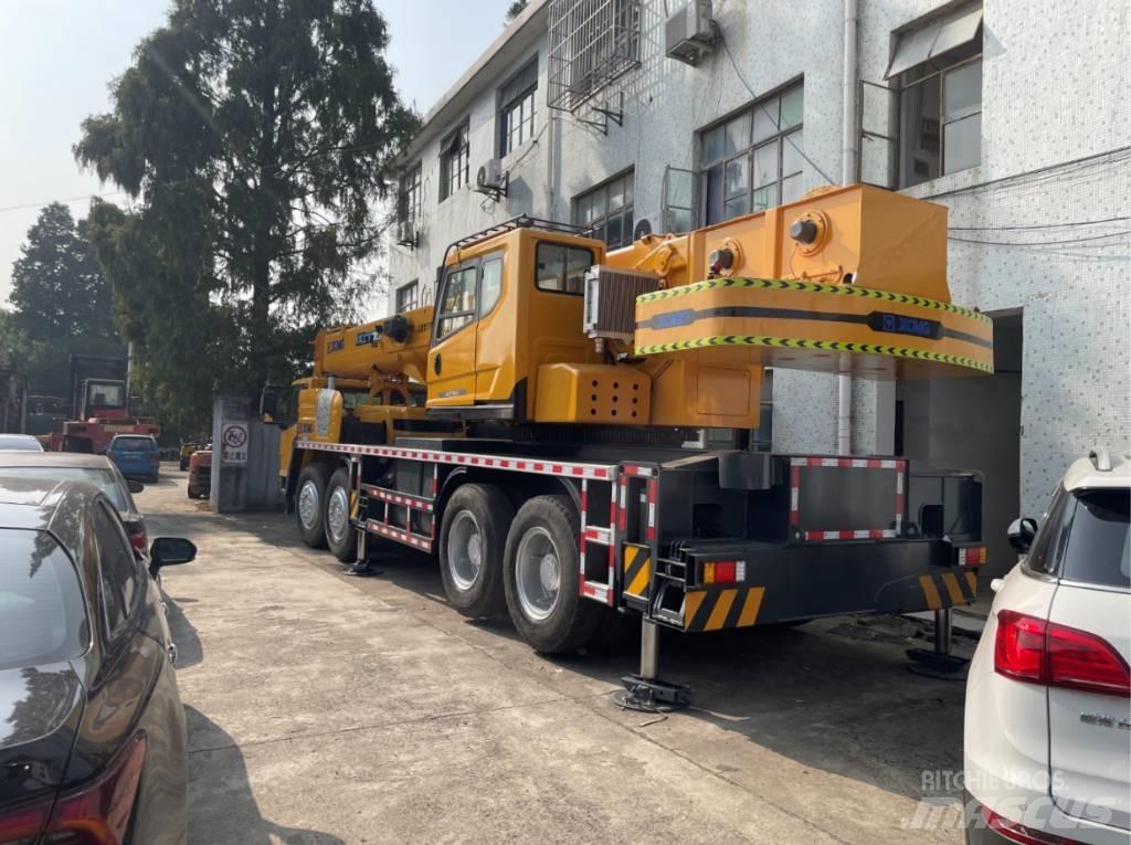 XCMG XCT70 All terrain cranes
