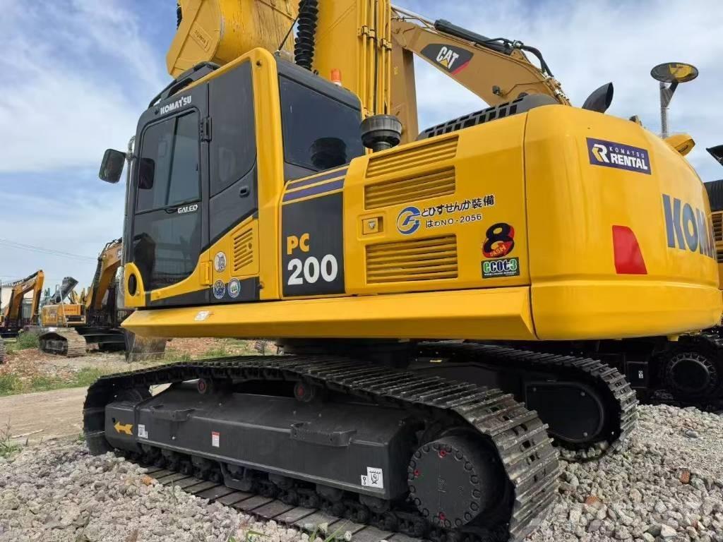 Komatsu 200-8 Crawler excavators