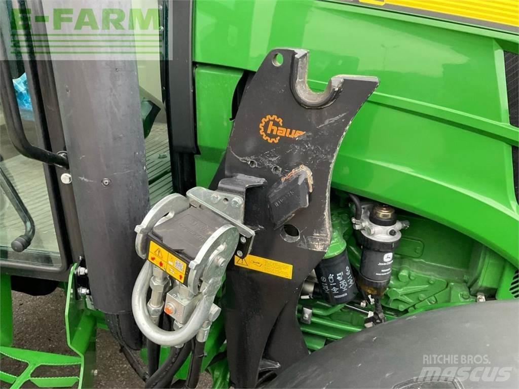 John Deere 5115 M Tractors