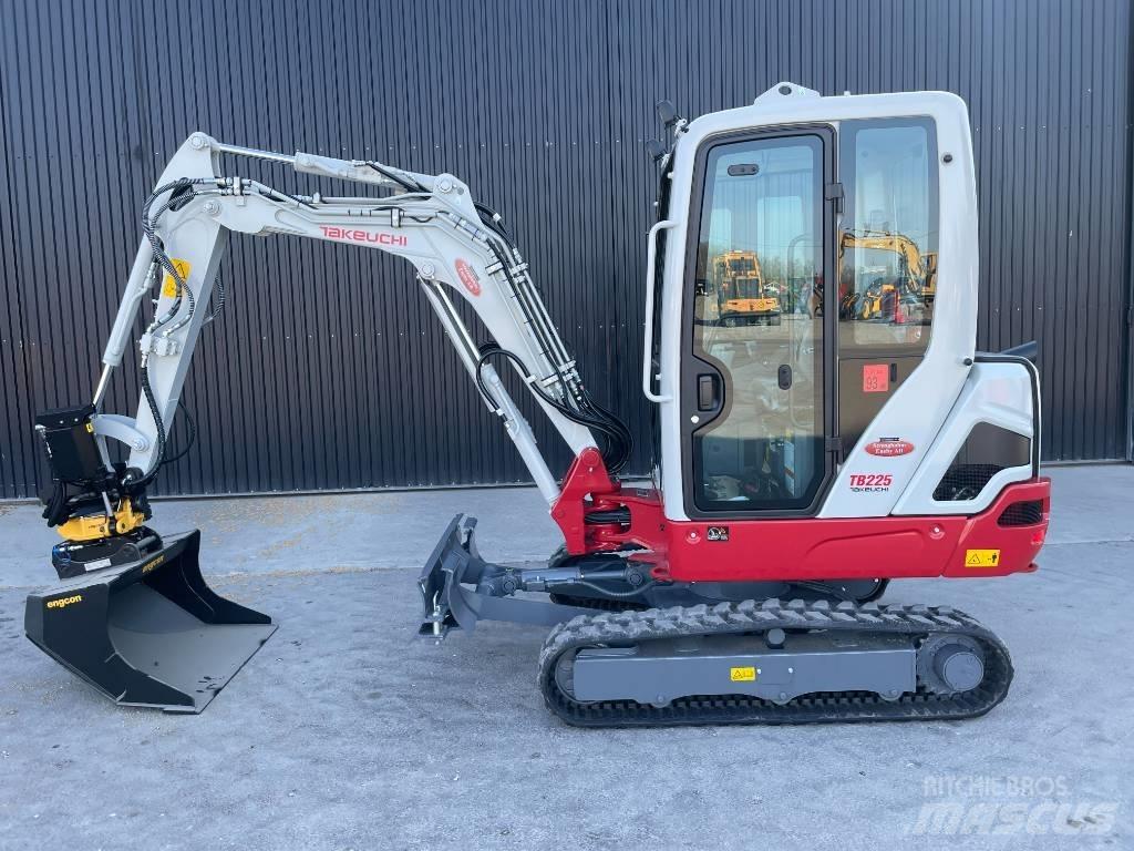 Takeuchi TB 225 Mini excavators < 7t (Mini diggers)