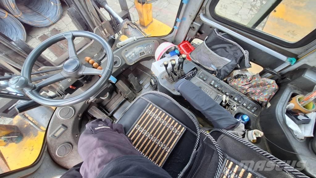 Hyundai 160 D-7 A Diesel trucks