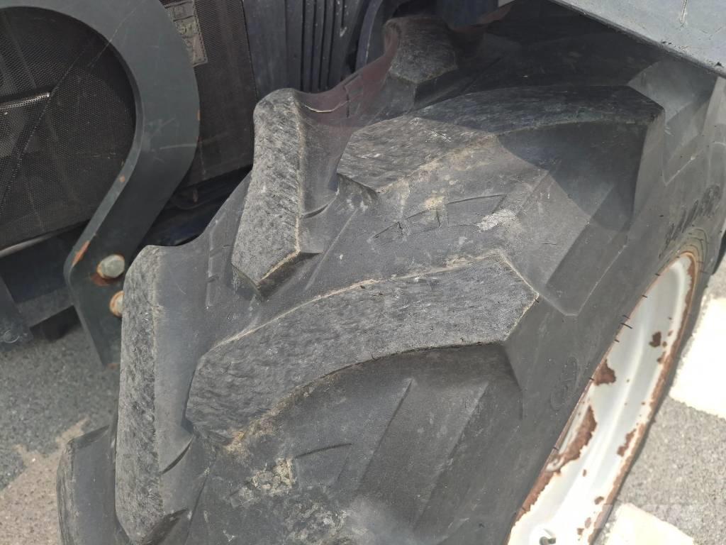 Case IH FARMALL 85C Tractors