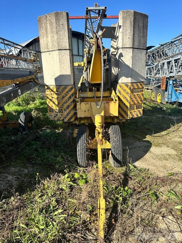 Potain HD 10 A Self-erecting cranes