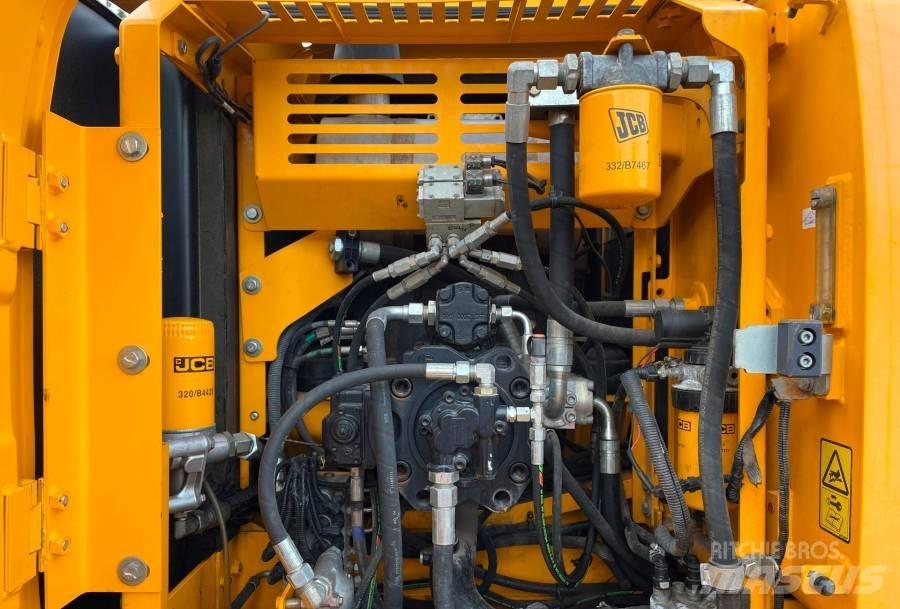 JCB JS 220 N LC Crawler excavators
