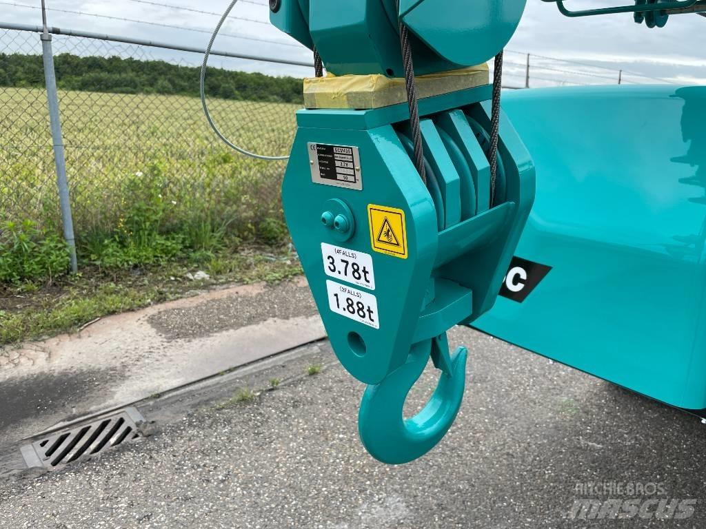 Maeda MC 405 CRME - 3 Mini cranes