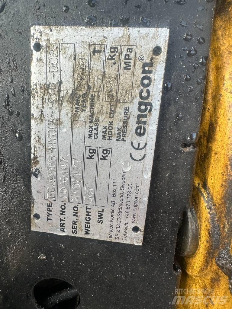 Hitachi ZX 85 USB-6 Mini excavators  7t - 12t
