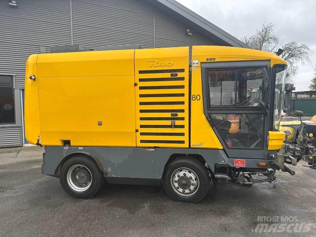 Ravo 580STH Sweepers