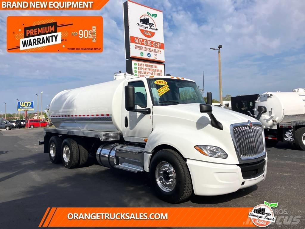 International LT 625 Tanker trucks