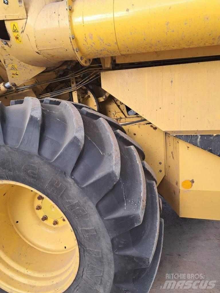 New Holland TX 66 Combine harvesters