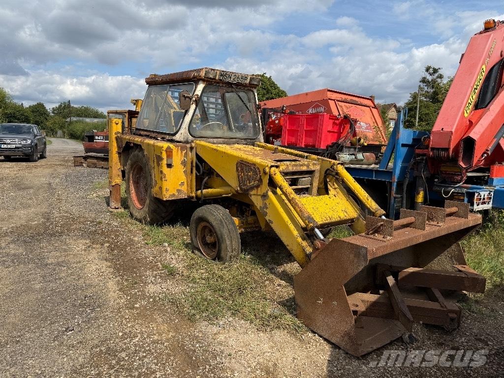 JCB 3 C II Backhoe