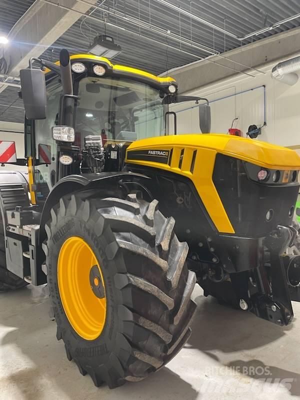 JCB 4220 Tractors
