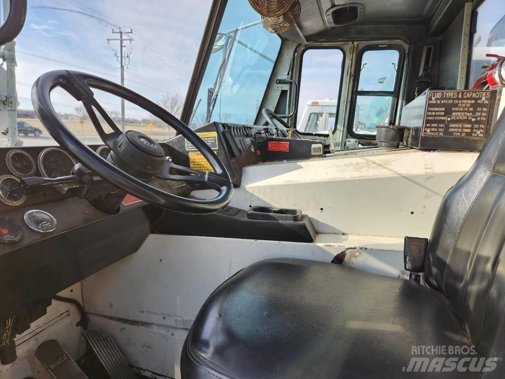 Mack LE Waste trucks