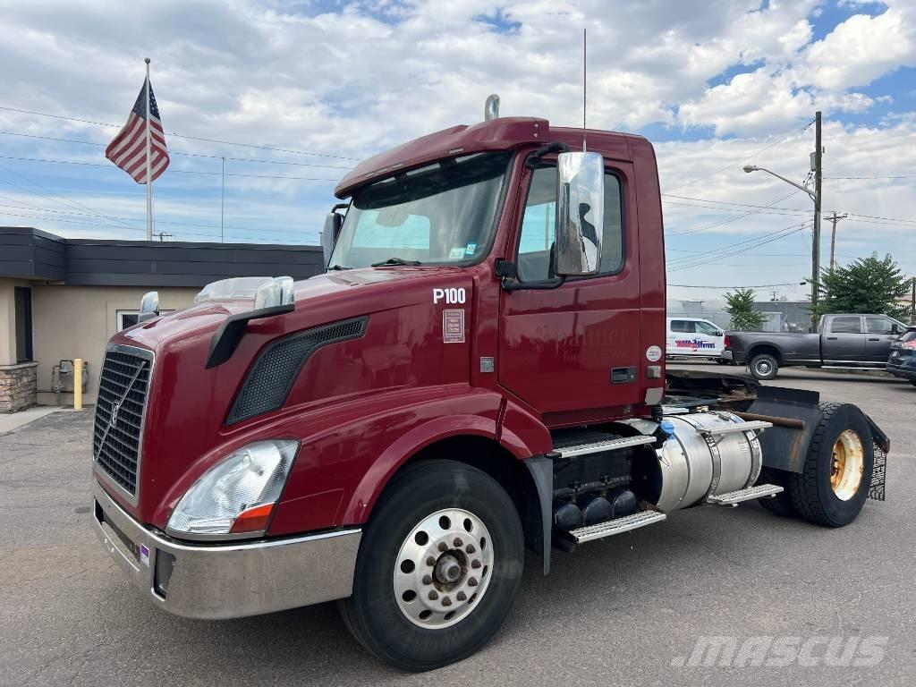 Volvo VNL 42 T300 Prime Movers
