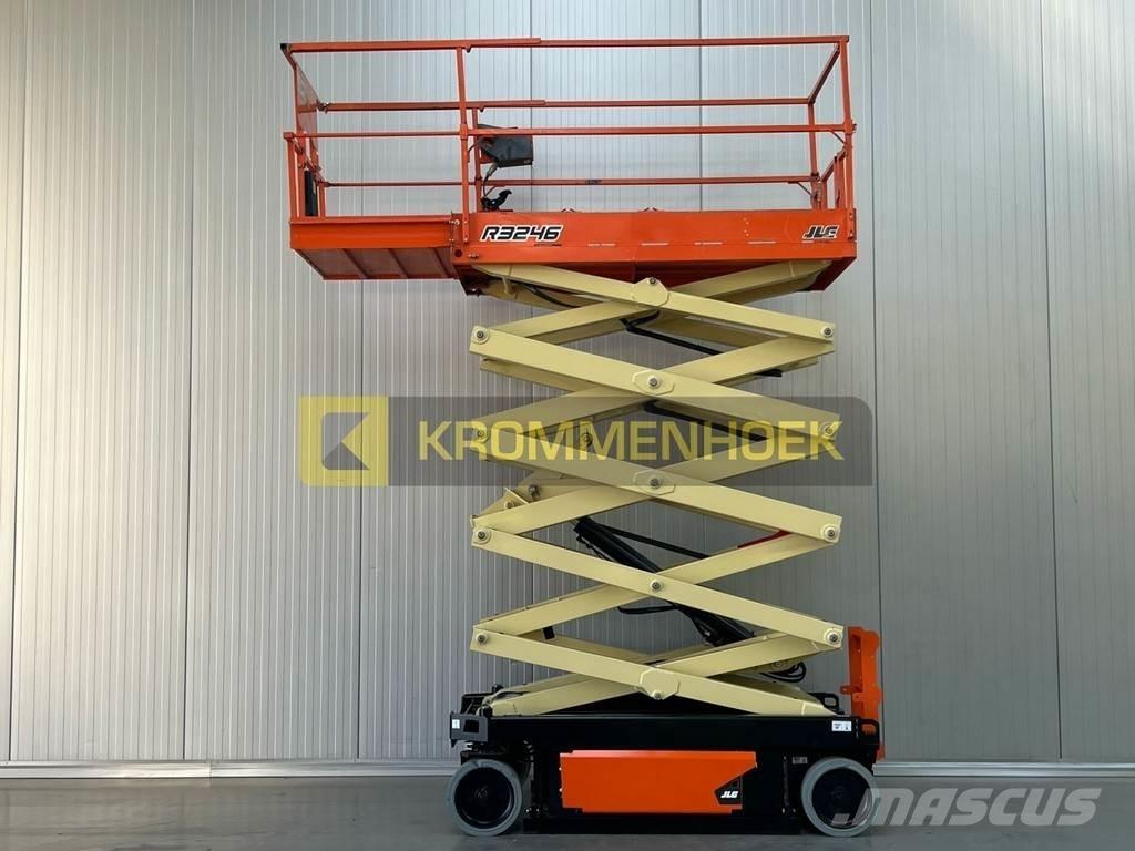 JLG R 3246 Scissor lifts