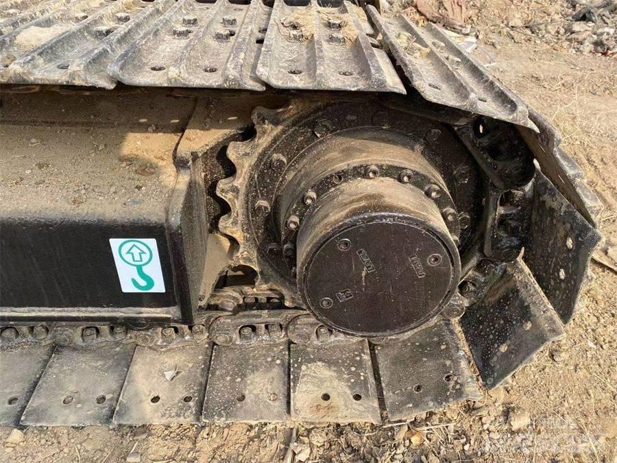 Hitachi EX75 Crawler excavators