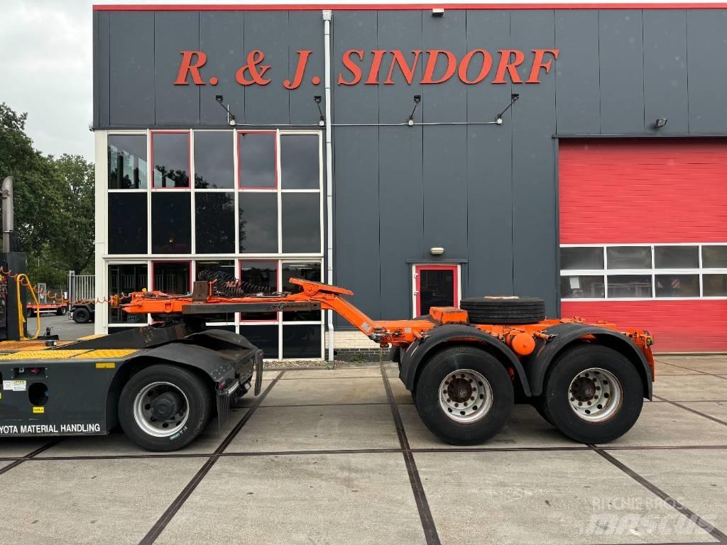Goldhofer SX 2-39/80 Low loader-semi-trailers