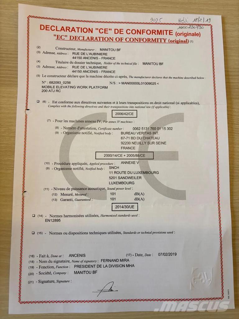 Manitou 200 ATJ Articulated boom lifts