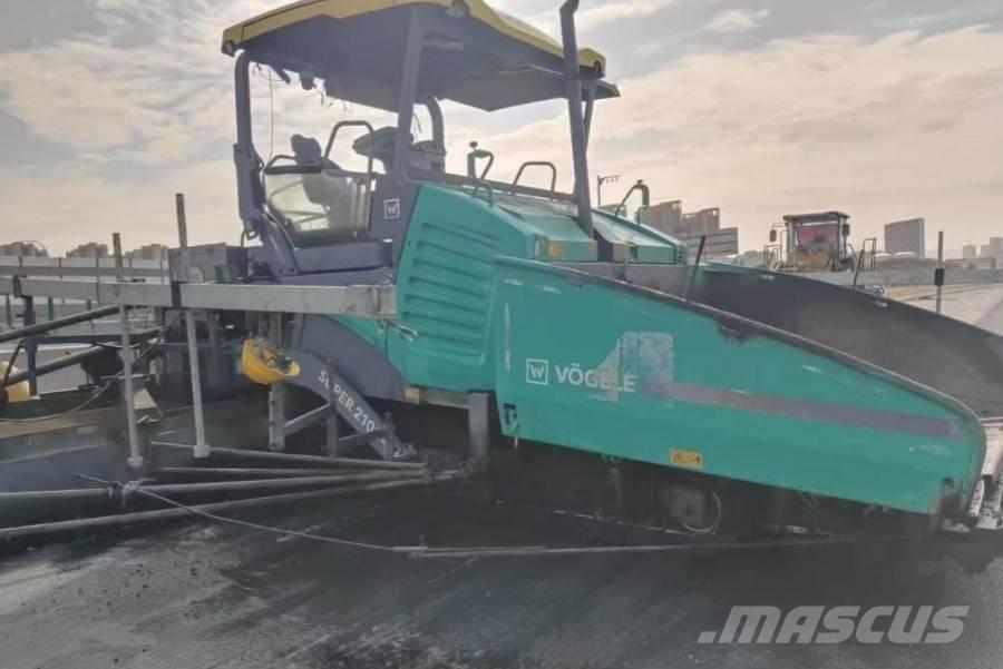 Vögele 2100-3 Asphalt pavers