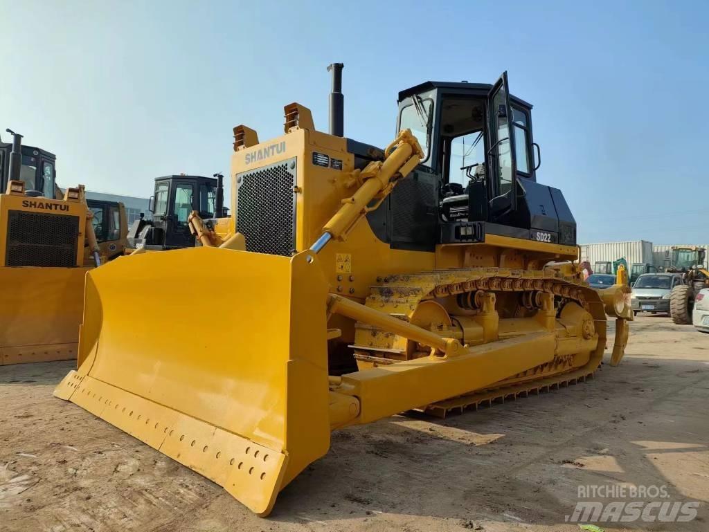 Shantui SD 22 Crawler dozers