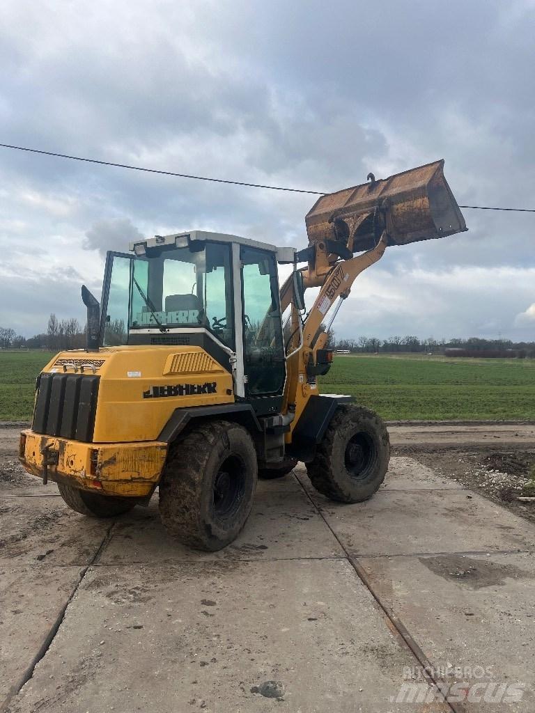 Liebherr 507 Wheel loaders