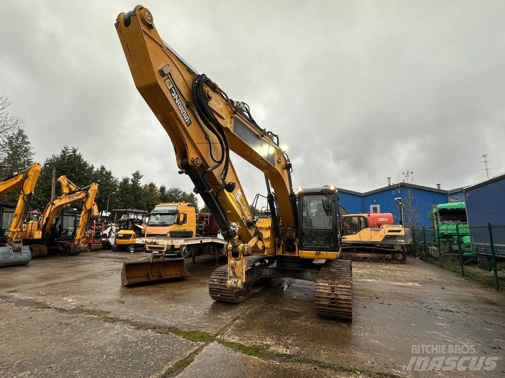 JCB JZ 255 LC Crawler excavators