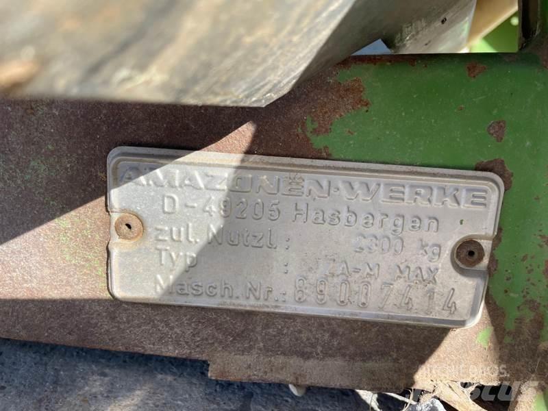 Amazone ZA-M Max Mineral spreaders