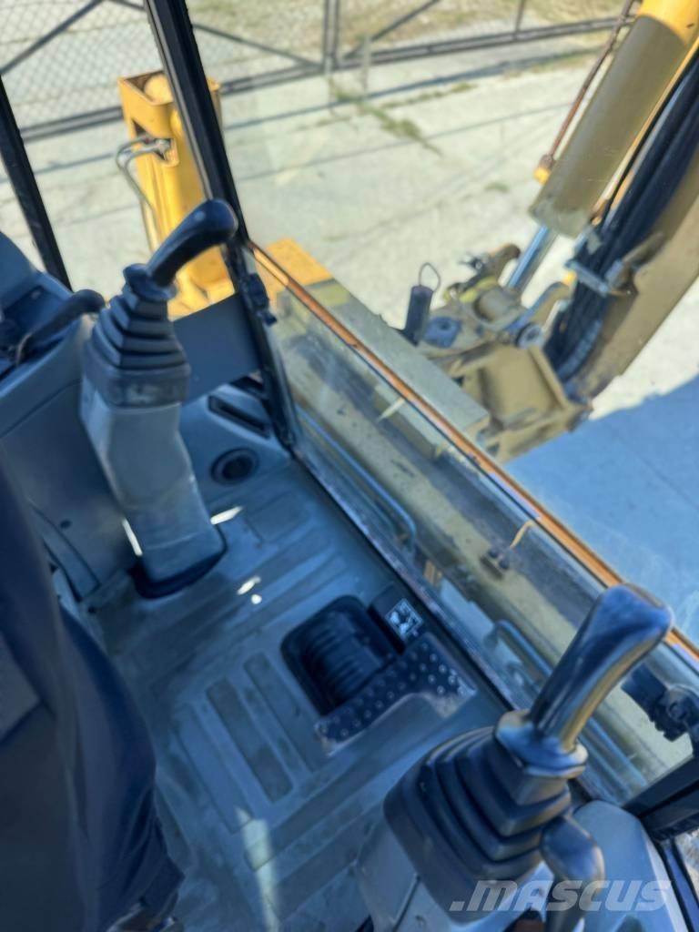 CAT 432 D Backhoe