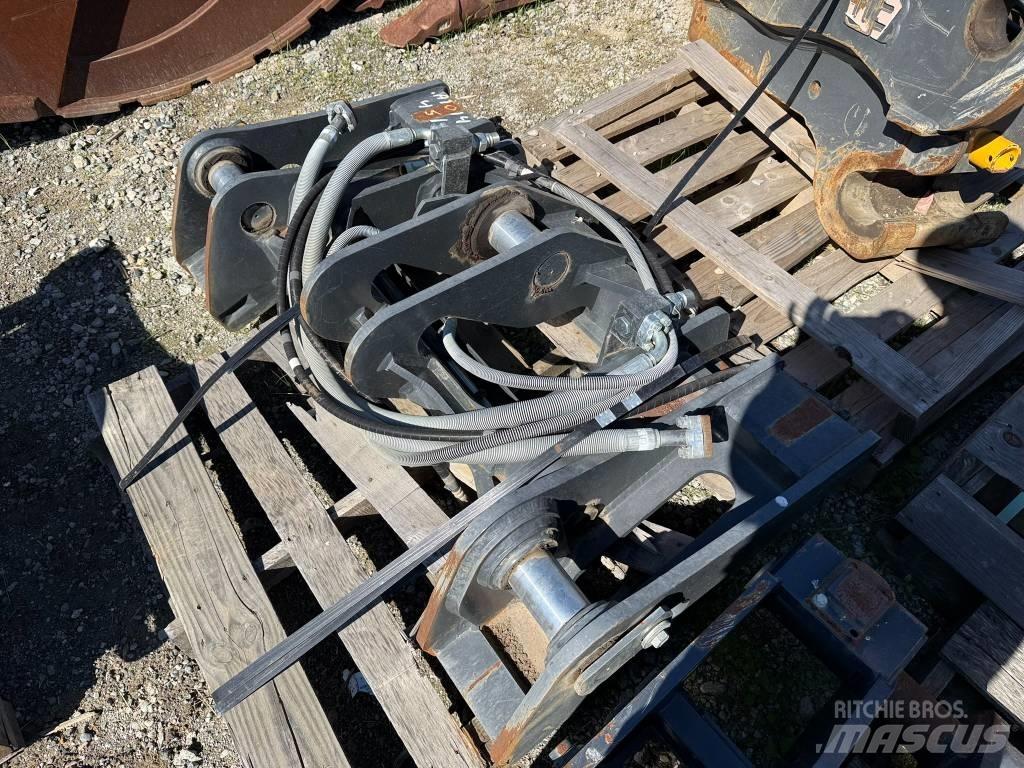 Komatsu WA320 QC Quick connectors