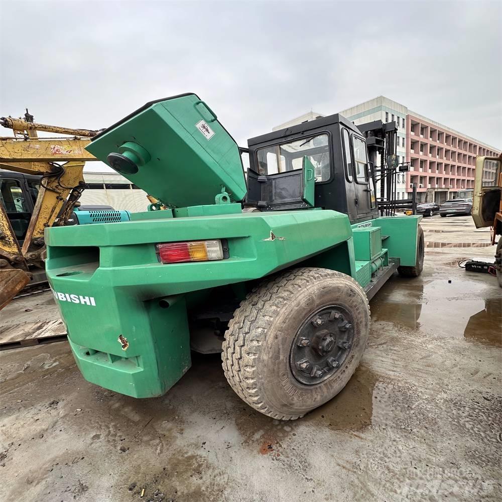 Mitsubishi FD160 Diesel trucks