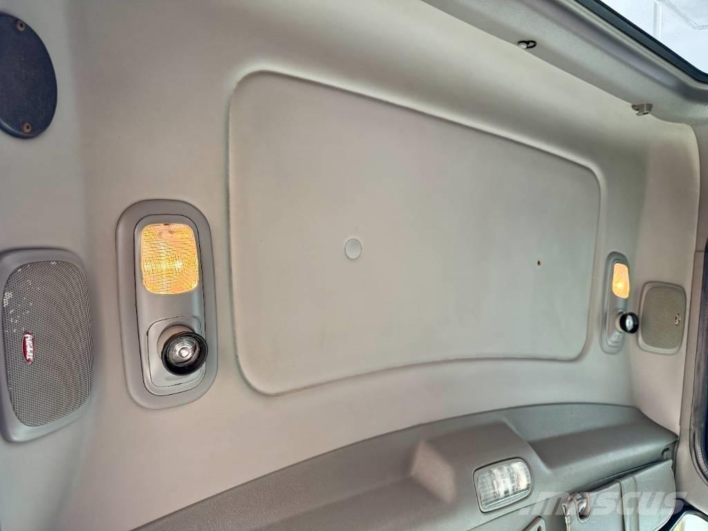 Peterbilt 357 Prime Movers