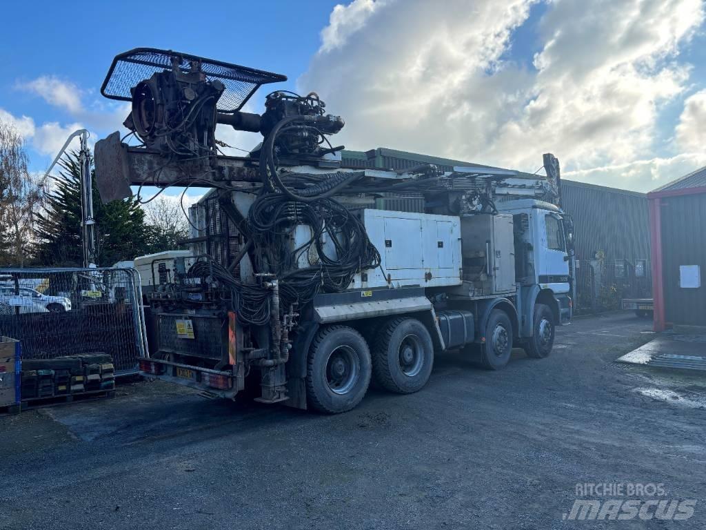 Klemm 709 Waterwell drill rigs