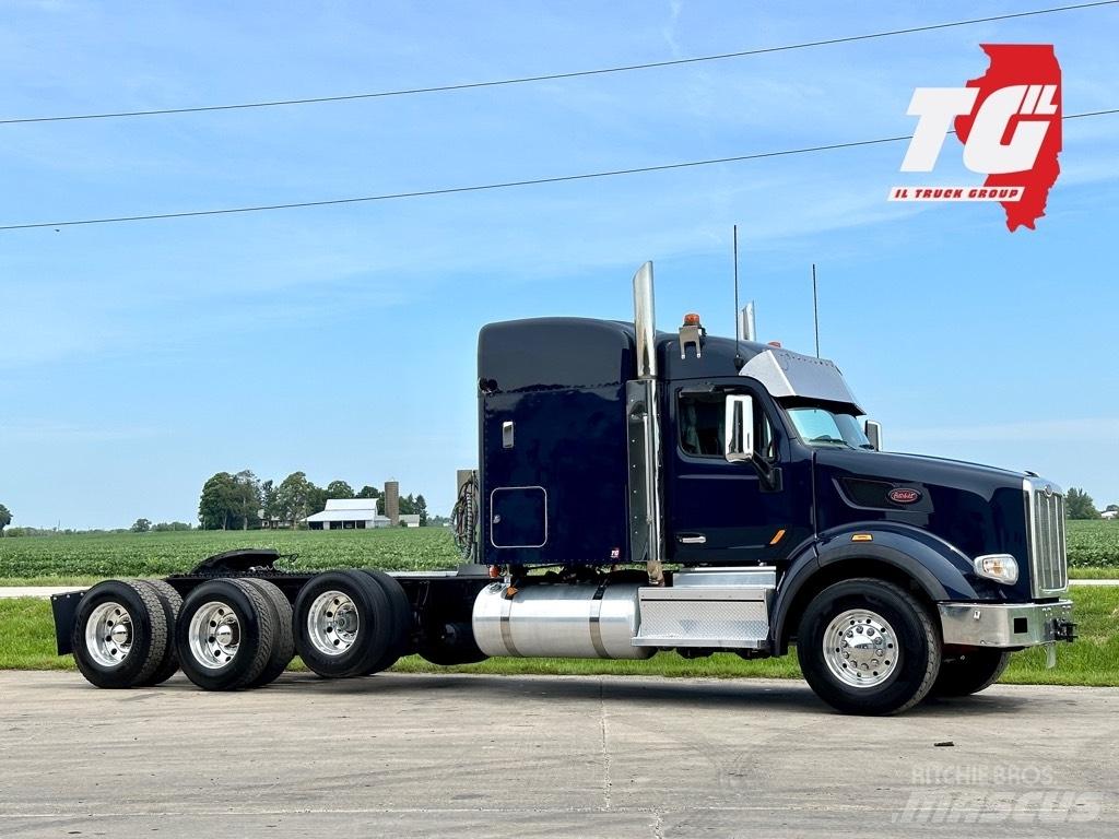 Peterbilt 567 Prime Movers