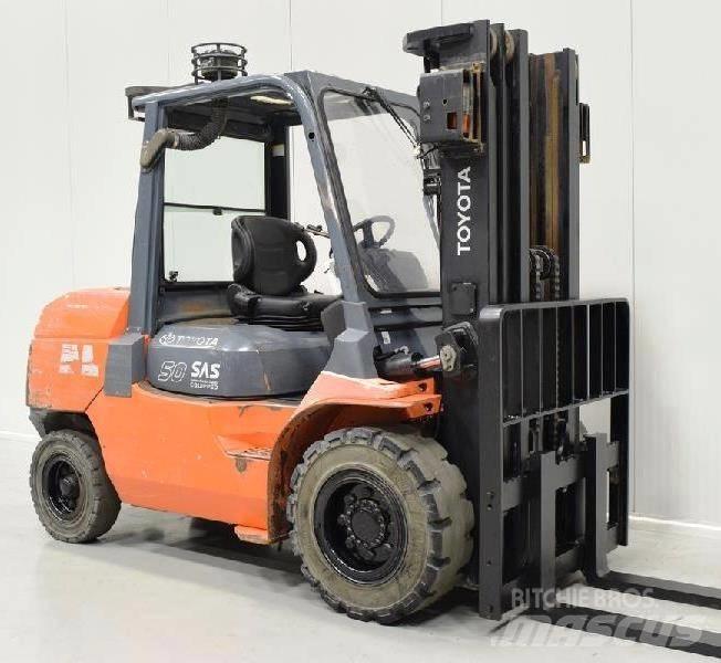 Toyota 7 FD 45 Diesel trucks