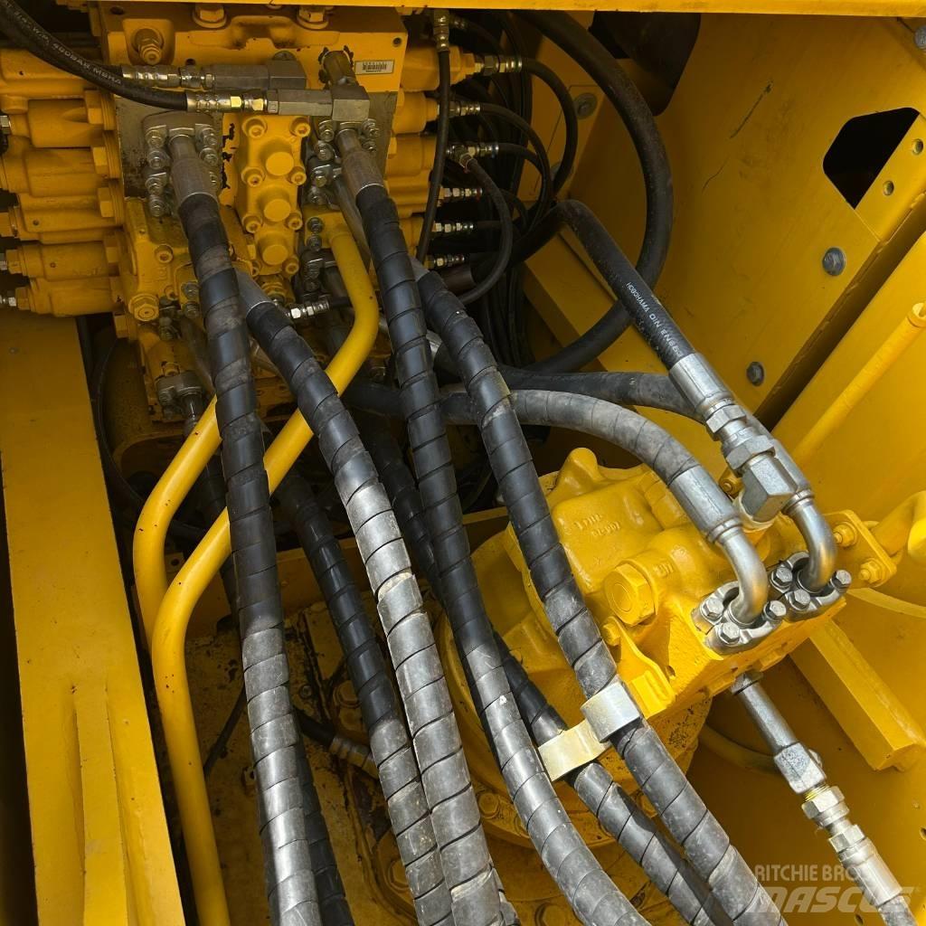 Komatsu 210-8 Crawler excavators