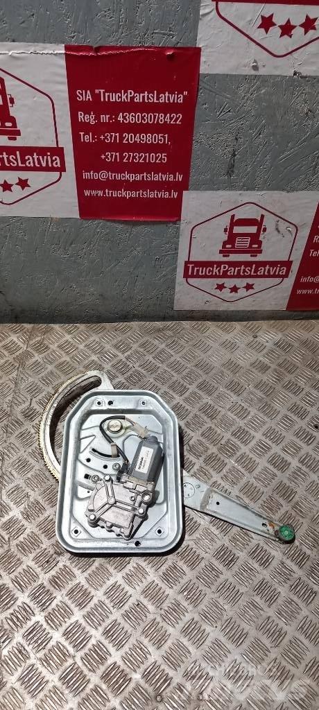 Scania R 440    1442293 Cabins and interior