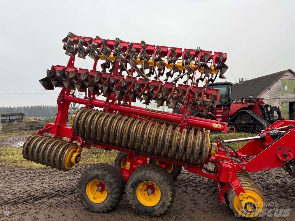 Väderstad Carrier820 Disc harrows