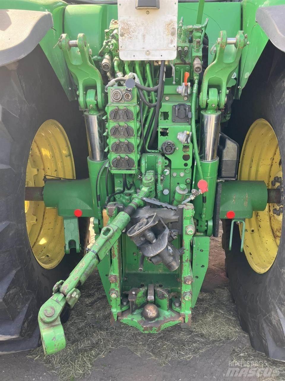 John Deere 7930 Tractors