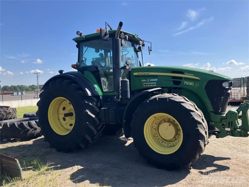 John Deere 7930 Tractors