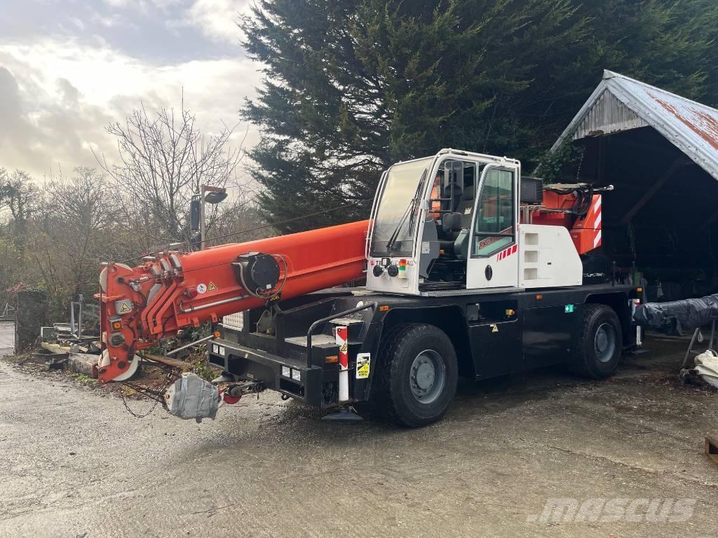 Demag AC 30 City All terrain cranes