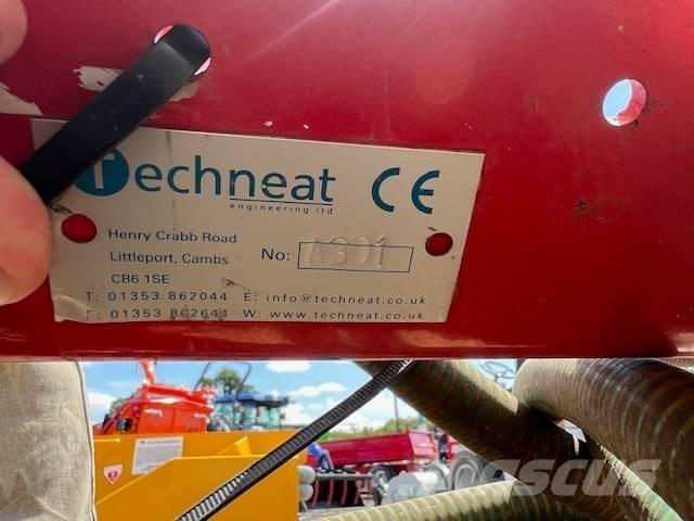  TERRACAST V2 SEEDER Farm machinery