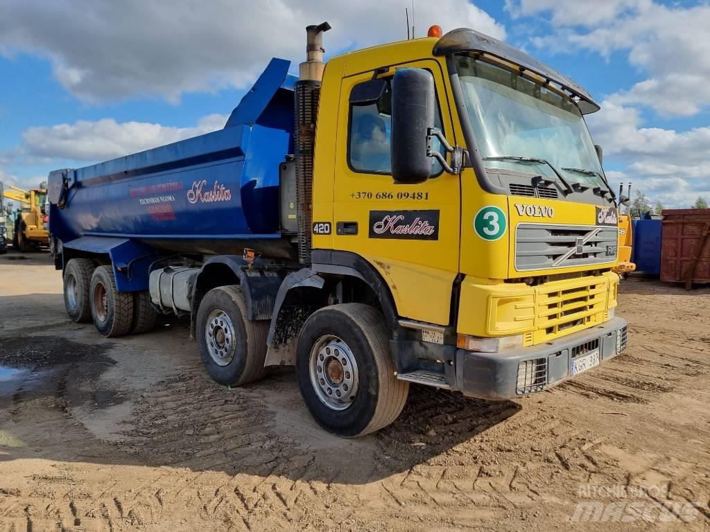 Volvo FM420 Skip bin truck