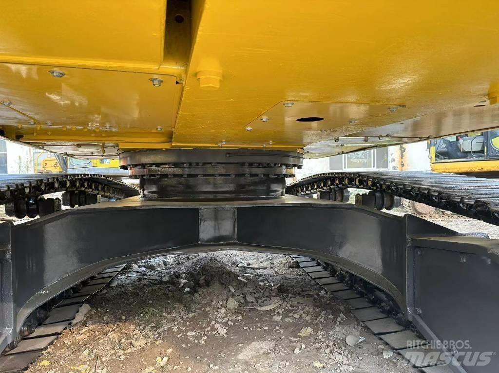 Komatsu PC 300 Crawler excavators